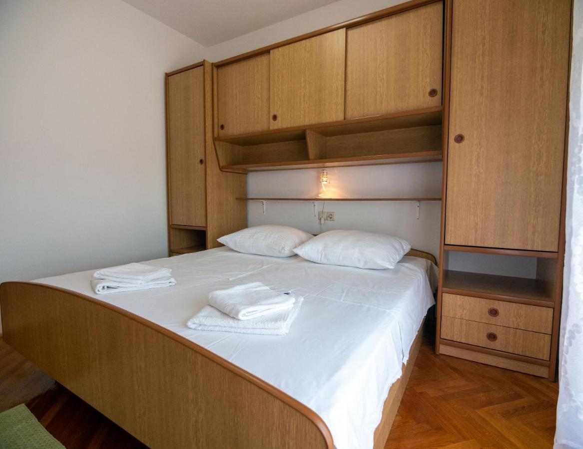 Apartments Dokovic Barbat na Rabu ภายนอก รูปภาพ