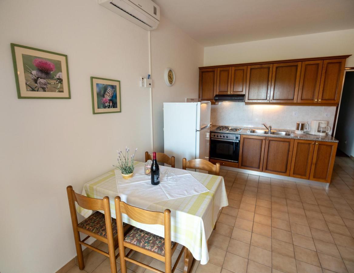 Apartments Dokovic Barbat na Rabu ภายนอก รูปภาพ