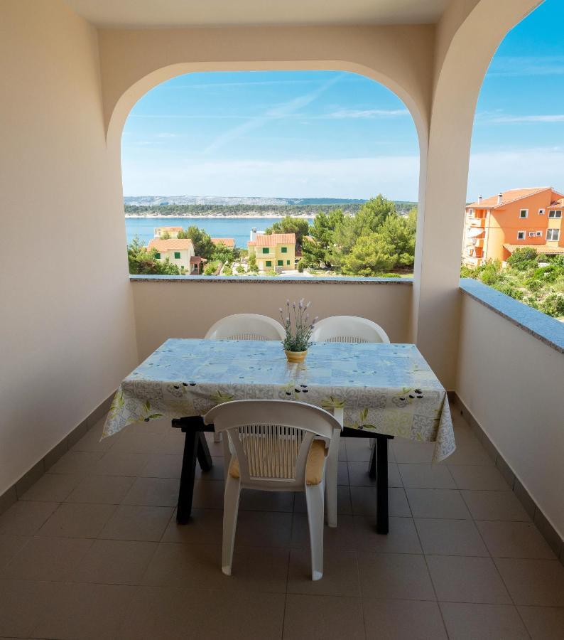 Apartments Dokovic Barbat na Rabu ภายนอก รูปภาพ