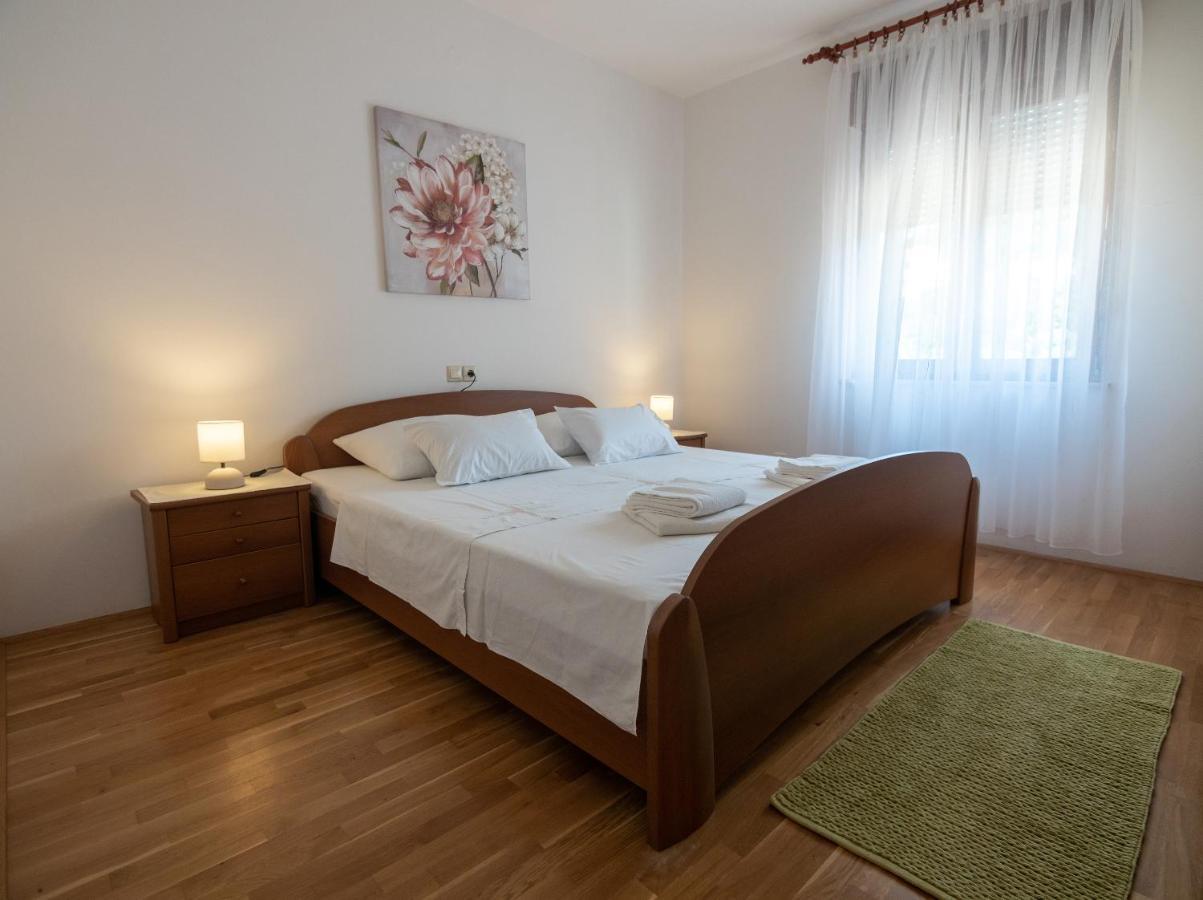 Apartments Dokovic Barbat na Rabu ภายนอก รูปภาพ