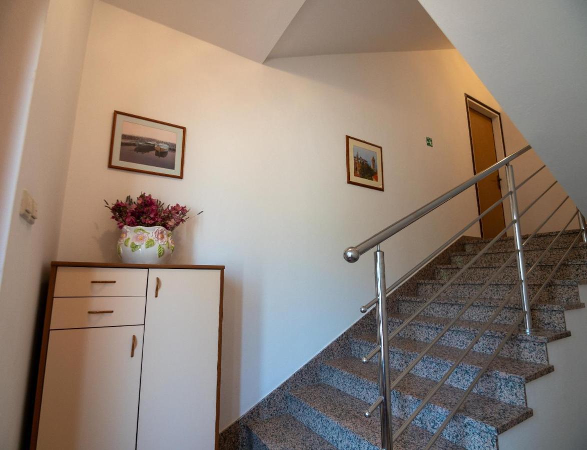 Apartments Dokovic Barbat na Rabu ภายนอก รูปภาพ