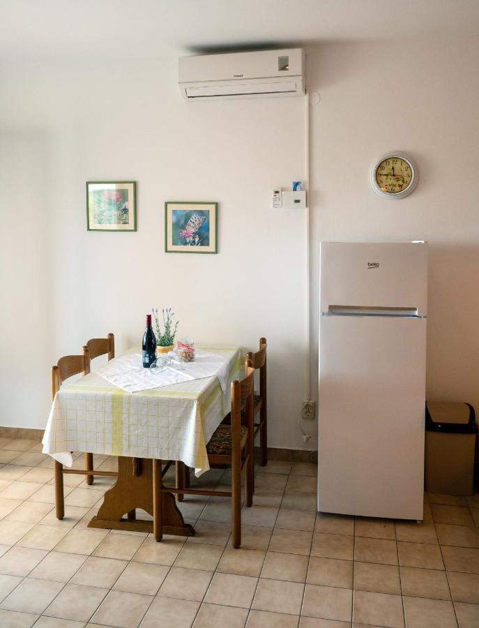 Apartments Dokovic Barbat na Rabu ภายนอก รูปภาพ