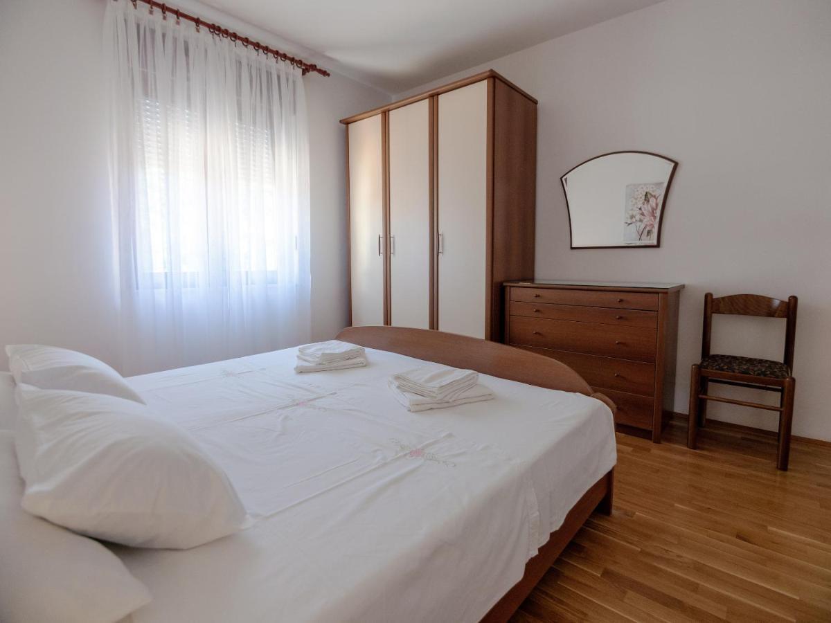 Apartments Dokovic Barbat na Rabu ภายนอก รูปภาพ