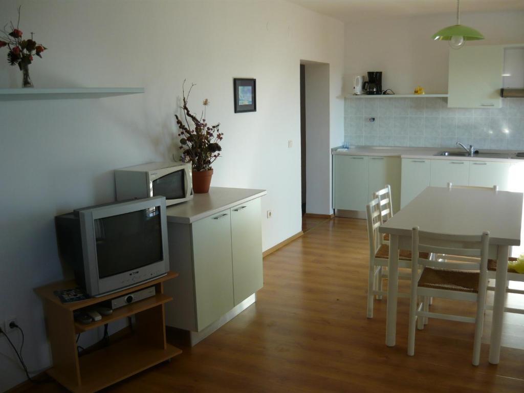 Apartments Dokovic Barbat na Rabu ห้อง รูปภาพ